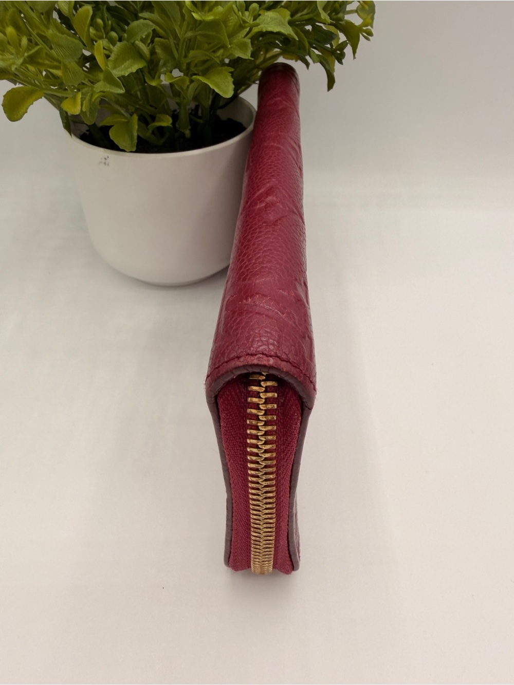 Louis Vuitton Empreinte Long Zip Organizer Wallet - Picture 5 of 9